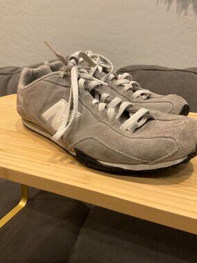 New Balance CW442 Gray Suede Sneakers Womens Size 9